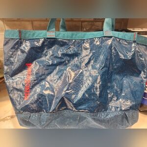 Patagonia black hole tote